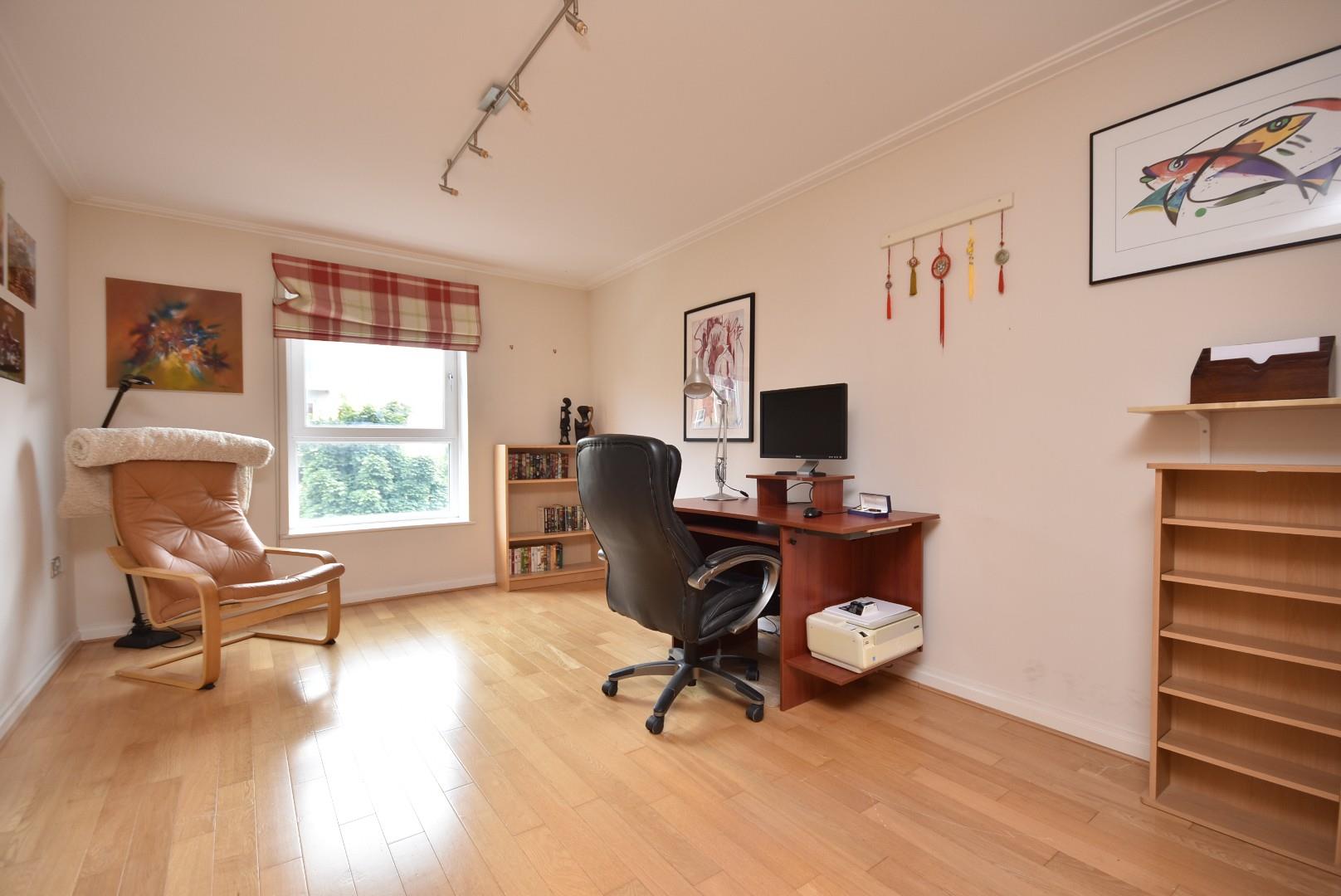 99 Capri House, Lynton Court, Chandlery Way, Cardiff, CF10 5NG